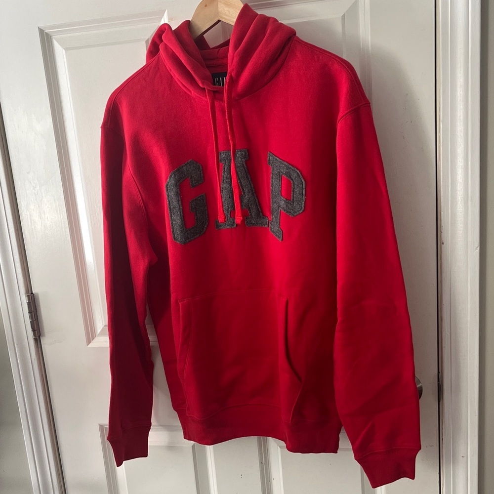 NWT GAP Red Men's Hoodie Felt Gray letters collegiate feel size Medium